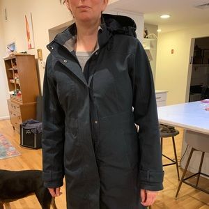 Sporty trench coat rain Merrell omnishell raincoat